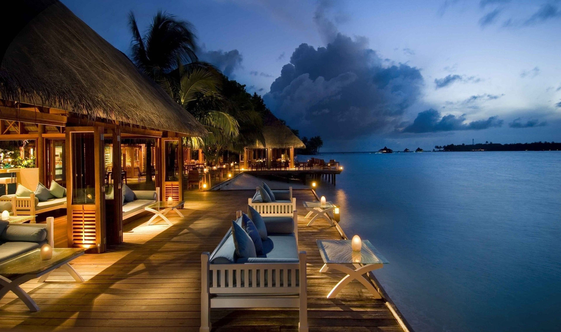 Biệt thự ven sông Saigon Pearl Villa